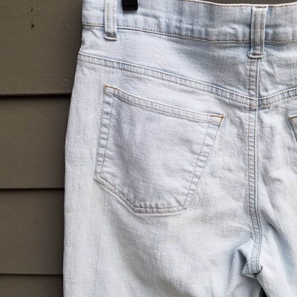 Sonoma Stretch Light Blue Wash Capris size 10 - Picture 5 of 8